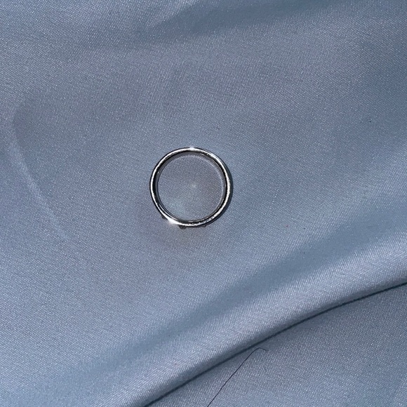 Free People White Enamel Rhinestone ring 6/7 - Picture 2 of 2